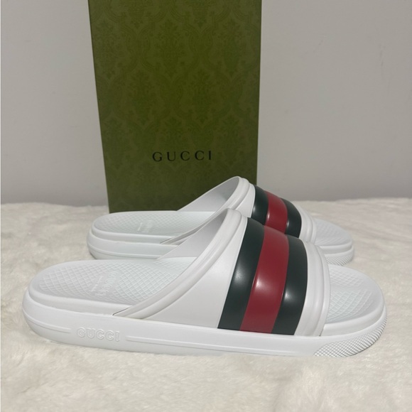 Gucci White Slides with Red and Dark Green Bands - Picture 1 of 7